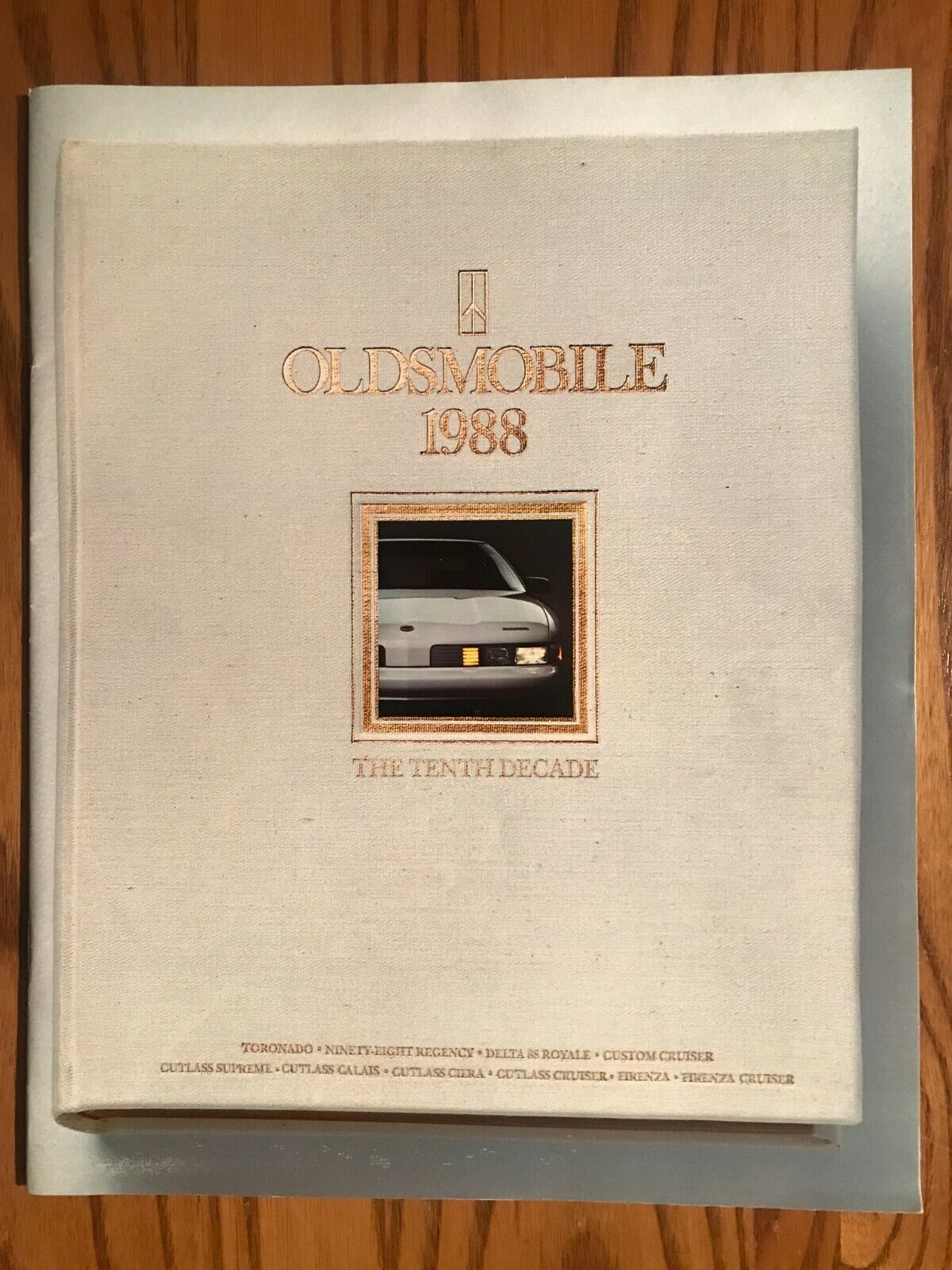 1988 Oldsmobile - Full-line Sales Brochure - The Tenth Decade - 32 Pages - Nice!