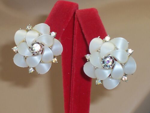 Vintage Pearl White Thermoset Lucite Tear Drop Petal Ab Rhinestone Clip Earrings